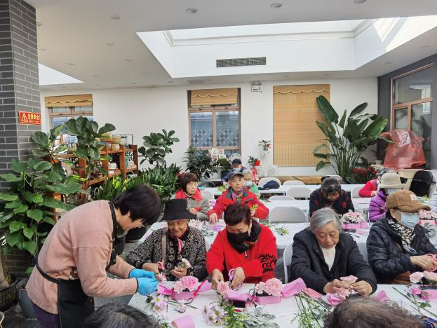 蝶彩缤纷 花艺惠民